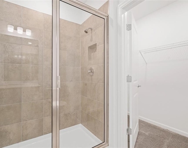 6560 Silverstar Drive - Photo Thumbnail 8