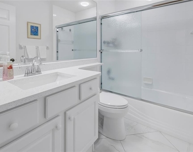 4334 Mirabella Circle - Photo Thumbnail 44