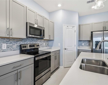 11779 Glenside Terrace - Photo Thumbnail 9