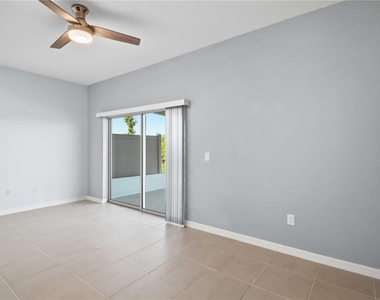11779 Glenside Terrace - Photo Thumbnail 12