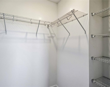 11779 Glenside Terrace - Photo Thumbnail 21