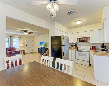 401 Shore Road - Photo Thumbnail 6