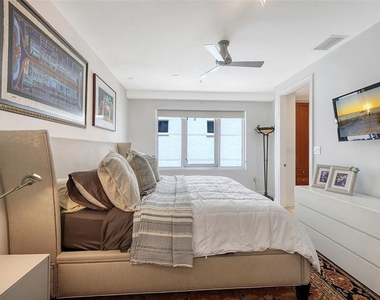 235 Cocoanut Avenue - Photo Thumbnail 34