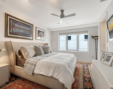 235 Cocoanut Avenue - Photo Thumbnail 33