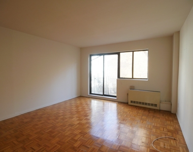 151 Lexington Avenue - Photo Thumbnail 3