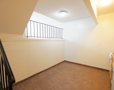 151 Lexington Avenue - Photo Thumbnail 6