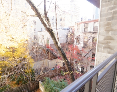 151 Lexington Avenue - Photo Thumbnail 5