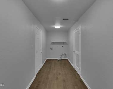 7112 Ramada Drive - Photo Thumbnail 19