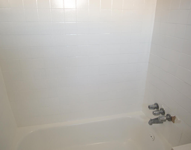 7303 Dale Road - Photo Thumbnail 9