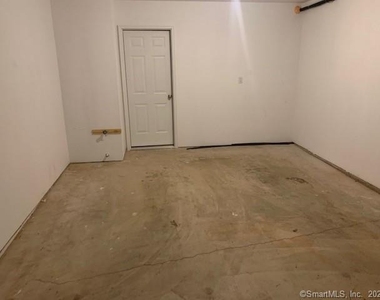 27 Tridell Drive - Photo Thumbnail 9