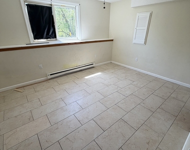 33 River Street - Photo Thumbnail 9