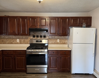 54 Roosevelt Street - Photo Thumbnail 5