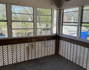 54 Roosevelt Street - Photo Thumbnail 2