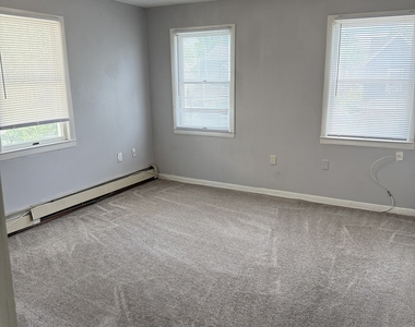 54 Roosevelt Street - Photo Thumbnail 10