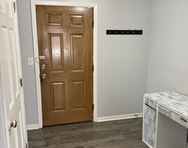 54 Roosevelt Street - Photo Thumbnail 13