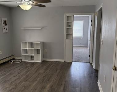 54 Roosevelt Street - Photo Thumbnail 7
