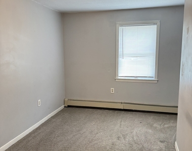 54 Roosevelt Street - Photo Thumbnail 8
