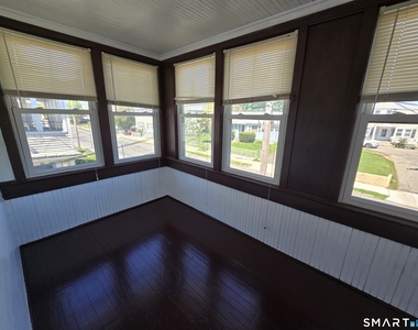 125 Hollister Avenue - Photo Thumbnail 13