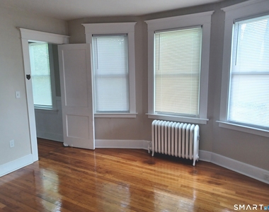 37 Fairfield Street - Photo Thumbnail 3