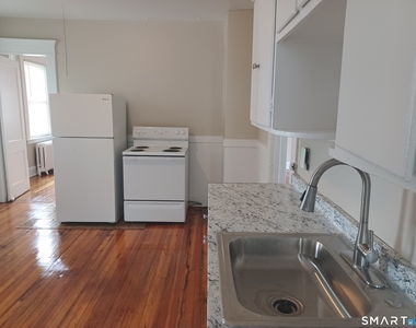 37 Fairfield Street - Photo Thumbnail 8