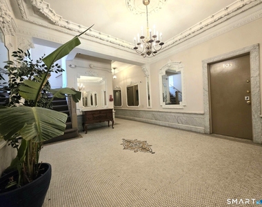 548 Orange Street - Photo Thumbnail 2