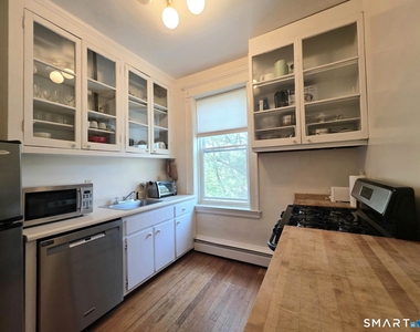 548 Orange Street - Photo Thumbnail 6