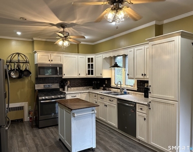 371 Prospect Street - Photo Thumbnail 5