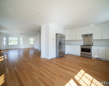44 Mettler Street - Photo Thumbnail 8