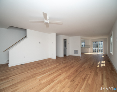44 Mettler Street - Photo Thumbnail 16