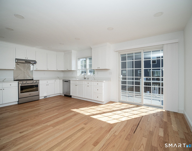 44 Mettler Street - Photo Thumbnail 12