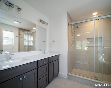 44 Mettler Street - Photo Thumbnail 20