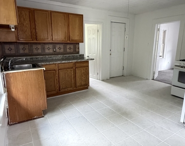 113 Southview Street - Photo Thumbnail 4