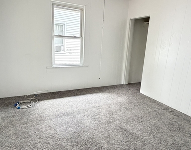 113 Southview Street - Photo Thumbnail 8