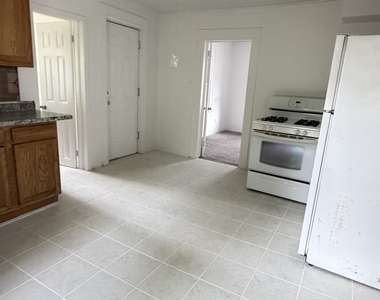 113 Southview Street - Photo Thumbnail 5
