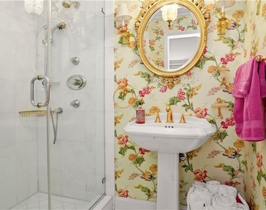 162 Regents Park - Photo Thumbnail 19