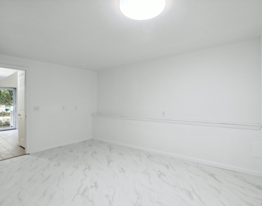 14 South Street - Photo Thumbnail 21