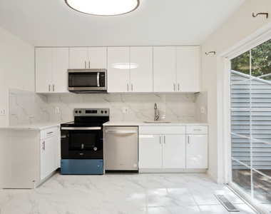 14 South Street - Photo Thumbnail 8