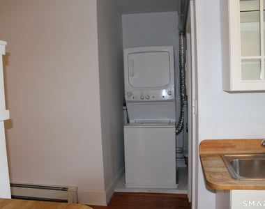 45 West Main Street - Photo Thumbnail 6