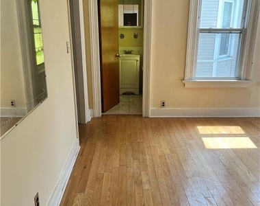 259 Humphrey Street - Photo Thumbnail 9