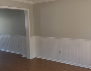 22 Chamberlain Street - Photo Thumbnail 10