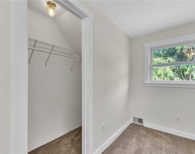 116 Purvis Lane - Photo Thumbnail 33