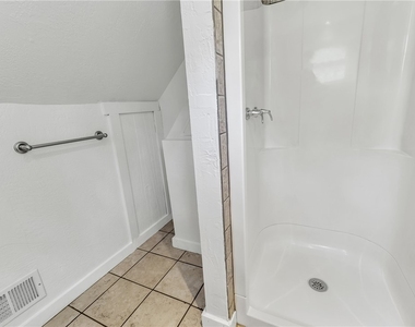 116 Purvis Lane - Photo Thumbnail 27