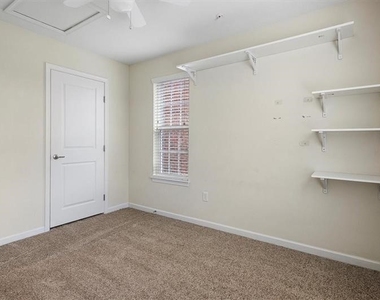 1922 Georgetown - Photo Thumbnail 11