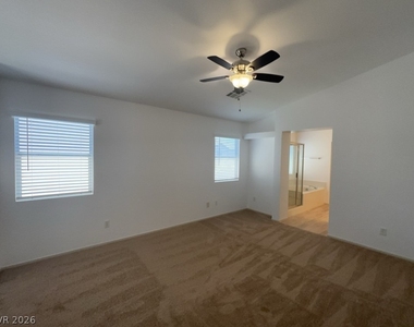 5438 Old Oak Court - Photo Thumbnail 7