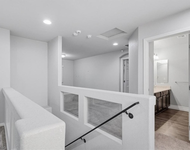 9647 Stoney Mesa Court - Photo Thumbnail 14
