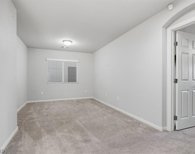 9647 Stoney Mesa Court - Photo Thumbnail 15