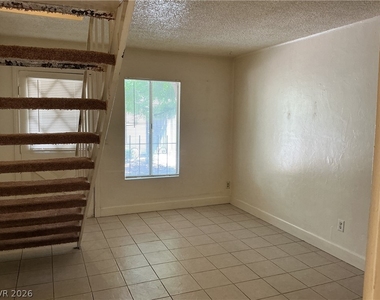 3968 Voxna Street - Photo Thumbnail 7