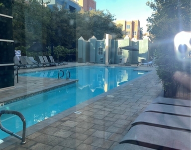 32 E Serene Avenue - Photo Thumbnail 5