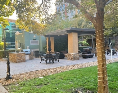 32 E Serene Avenue - Photo Thumbnail 2