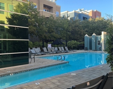 32 E Serene Avenue - Photo Thumbnail 3
